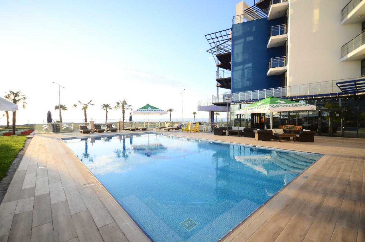 Отель BATUMI PALM Экстерьер фото